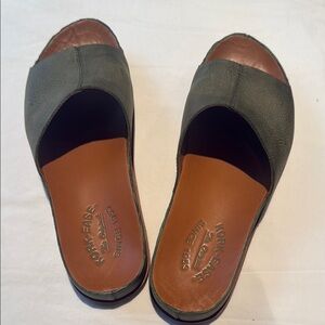 Kork-Ease Tutsi sandal in olive green--Size 8